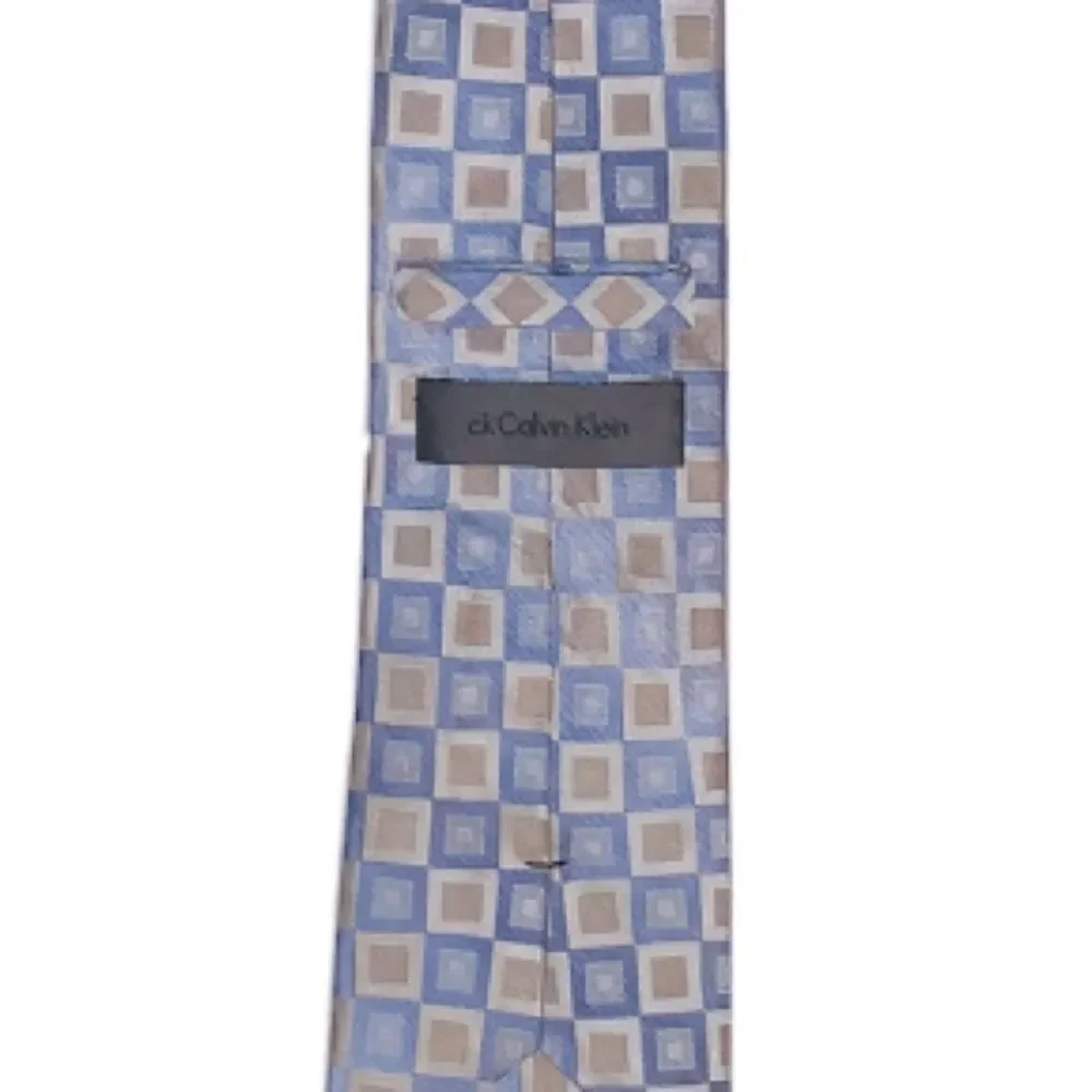 Calvin Klein blue tan tie